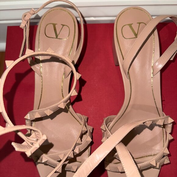Valentino Garavani Beige Leather Rockstud Strappy Gladiator Sandals - Picture 7 of 15